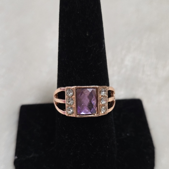 Unbranded Jewelry - Stunning Amethyst and Gold Women's Ring.8 3/4.